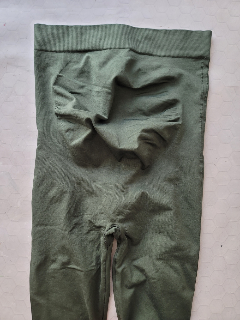 BLANQI Large 2-Pk Athletic Maternity Leggings Olive Green (Cropped) Mauve (7/8) - Picture 6 of 10